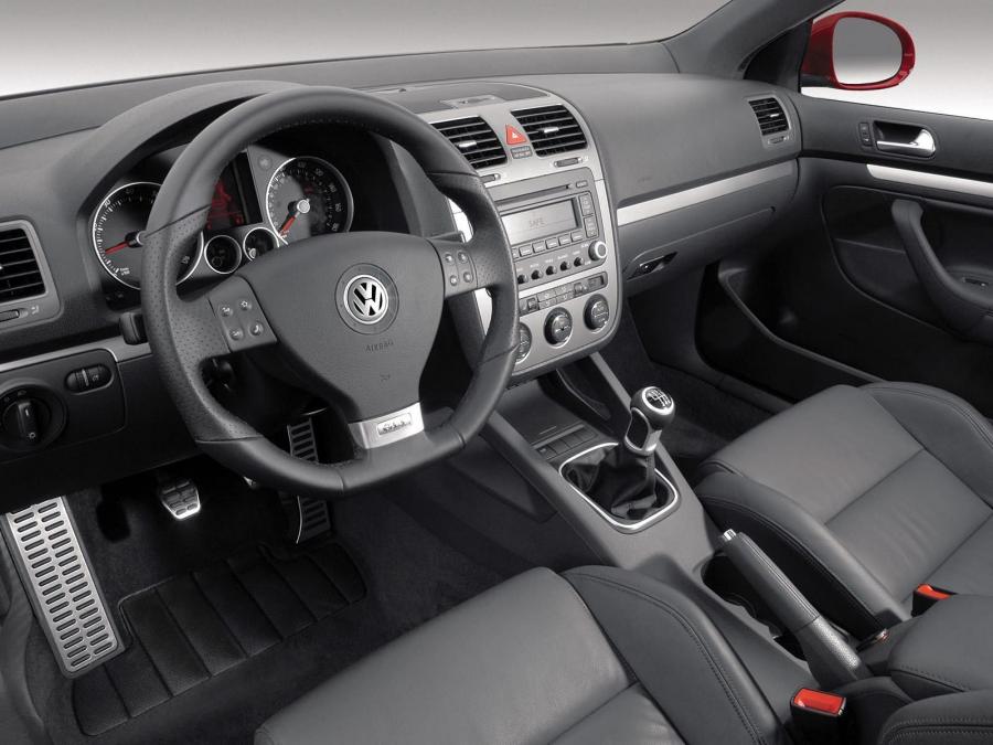  Volkswagen Jetta GLI 2006 года  (фото 7 из 22)